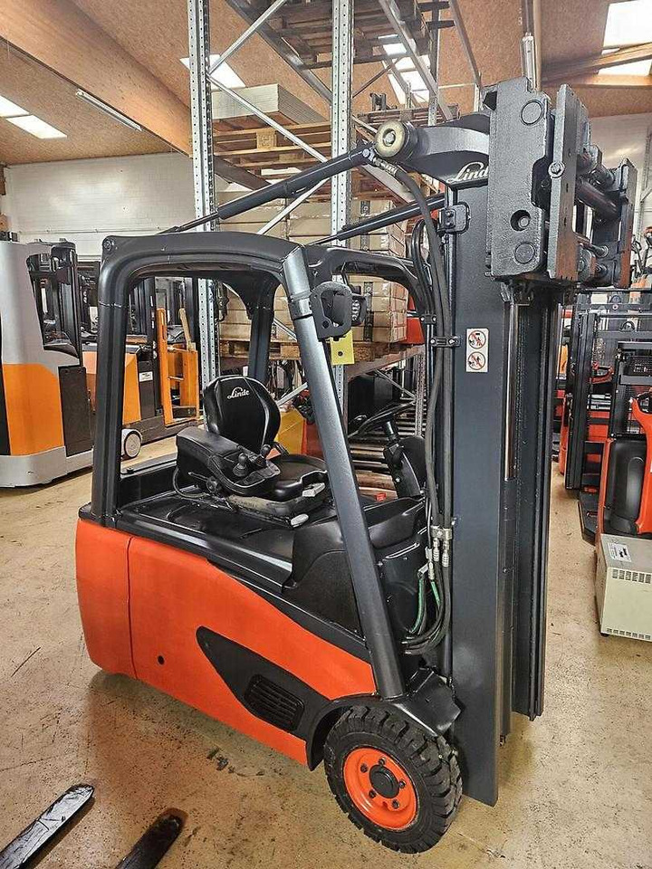 Linde E16L-02 - 전기 지게차 : 사진 3 Linde E16L-02 - 전기 지게차 : 사진 3