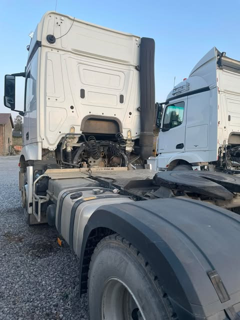 Mercedes-beenz aroc - 트랙터 유닛 : 사진 3 Mercedes-beenz aroc - 트랙터 유닛 : 사진 3
