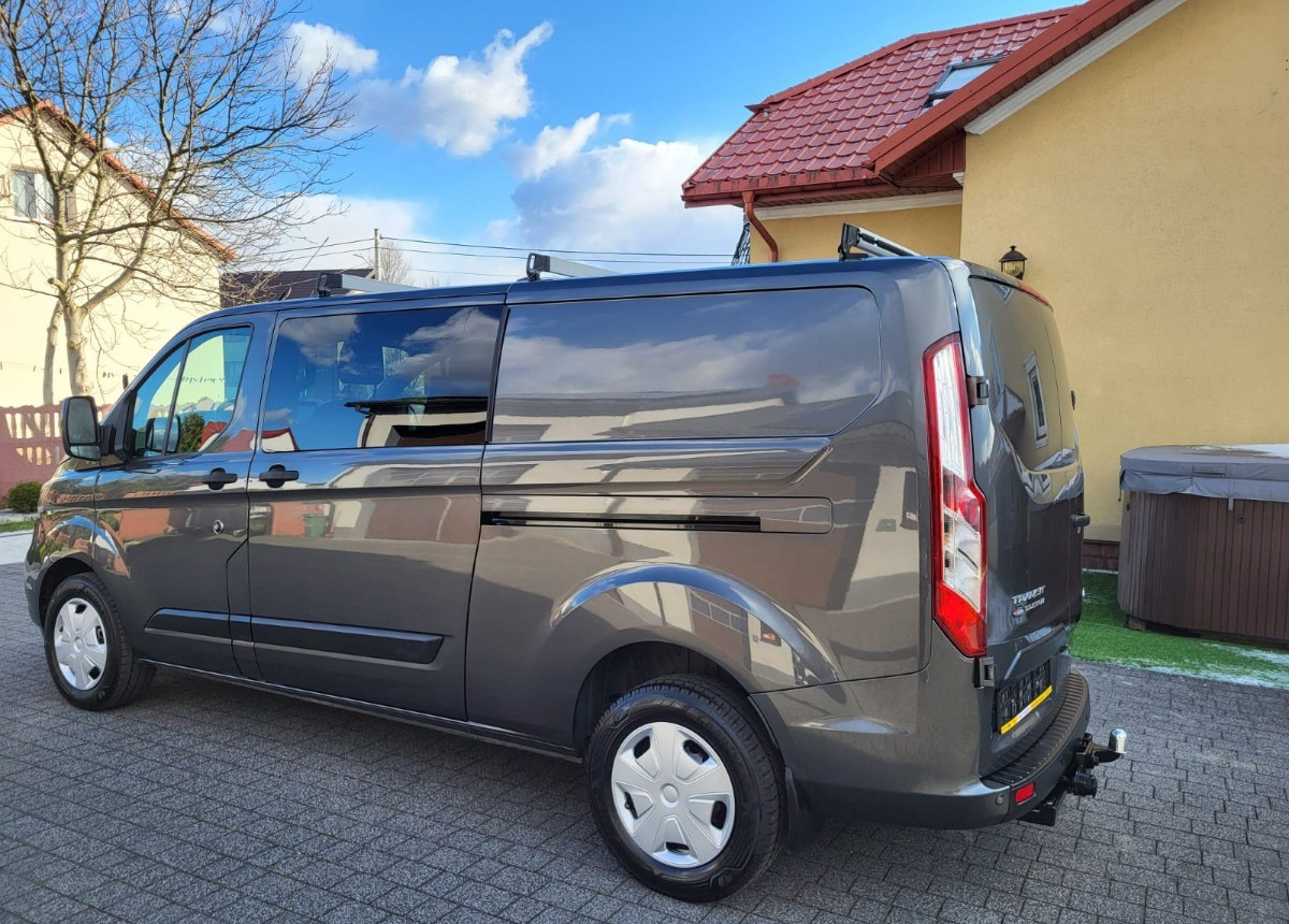 Ford Custom Long 5- osobowy Doka Bogato Doposażony - 콤비 밴 : 사진 5 Ford Custom Long 5- osobowy Doka Bogato Doposażony - 콤비 밴 : 사진 5
