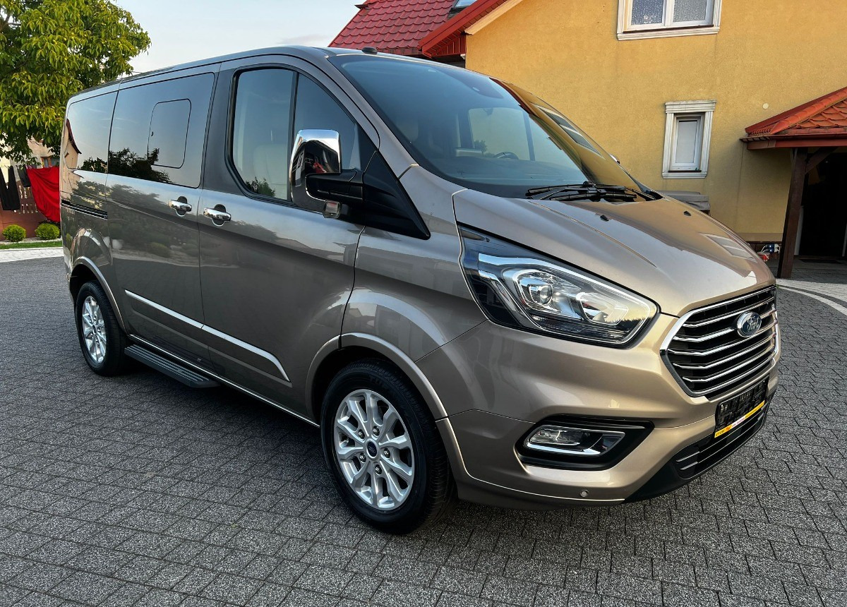 Ford Tourneo Custom Ford Turneo Tytanium X Sprowadzony Zarejstrowany - 소형 버스, 승합차 : 사진 4 Ford Tourneo Custom Ford Turneo Tytanium X Sprowadzony Zarejstrowany - 소형 버스, 승합차 : 사진 4
