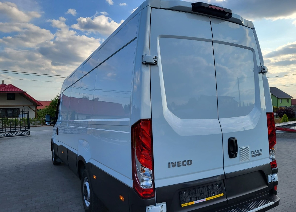 Iveco Iveco 180 Himatic 3.0 180hp Maxi -v Led -Xenon- v Led-Xenon - 패널 밴 : 사진 4 Iveco Iveco 180 Himatic 3.0 180hp Maxi -v Led -Xenon- v Led-Xenon - 패널 밴 : 사진 4