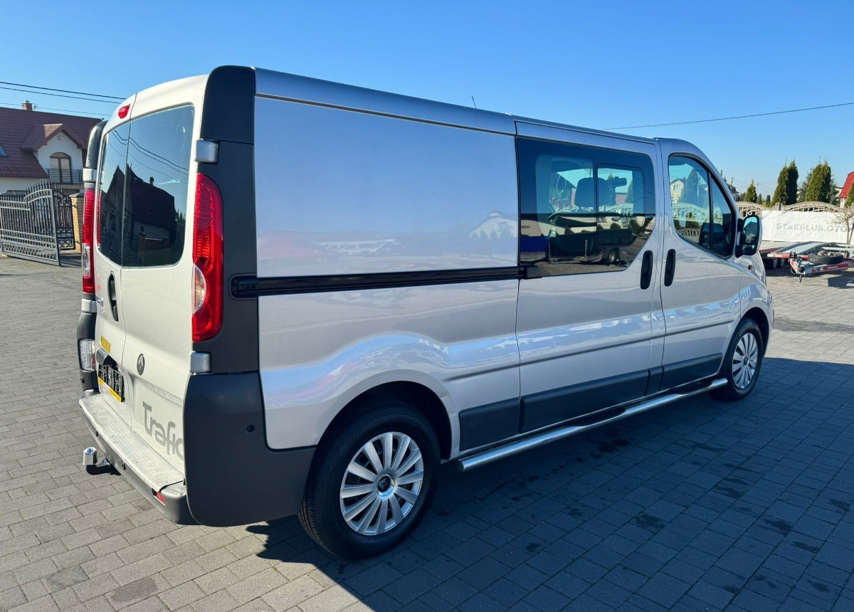Renault Trafic 2.5 150ps 5- osobowy Doka Stan B. Dobry - 기타 기계 : 사진 2 Renault Trafic 2.5 150ps 5- osobowy Doka Stan B. Dobry - 기타 기계 : 사진 2