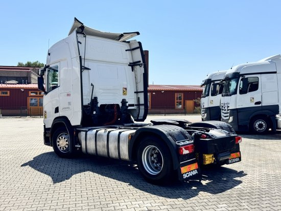 Scania R450 3 Stück verfügbar DC 13 164 Euro 6 Highline Retarder - 트랙터 유닛 : 사진 4 Scania R450 3 Stück verfügbar DC 13 164 Euro 6 Highline Retarder - 트랙터 유닛 : 사진 4