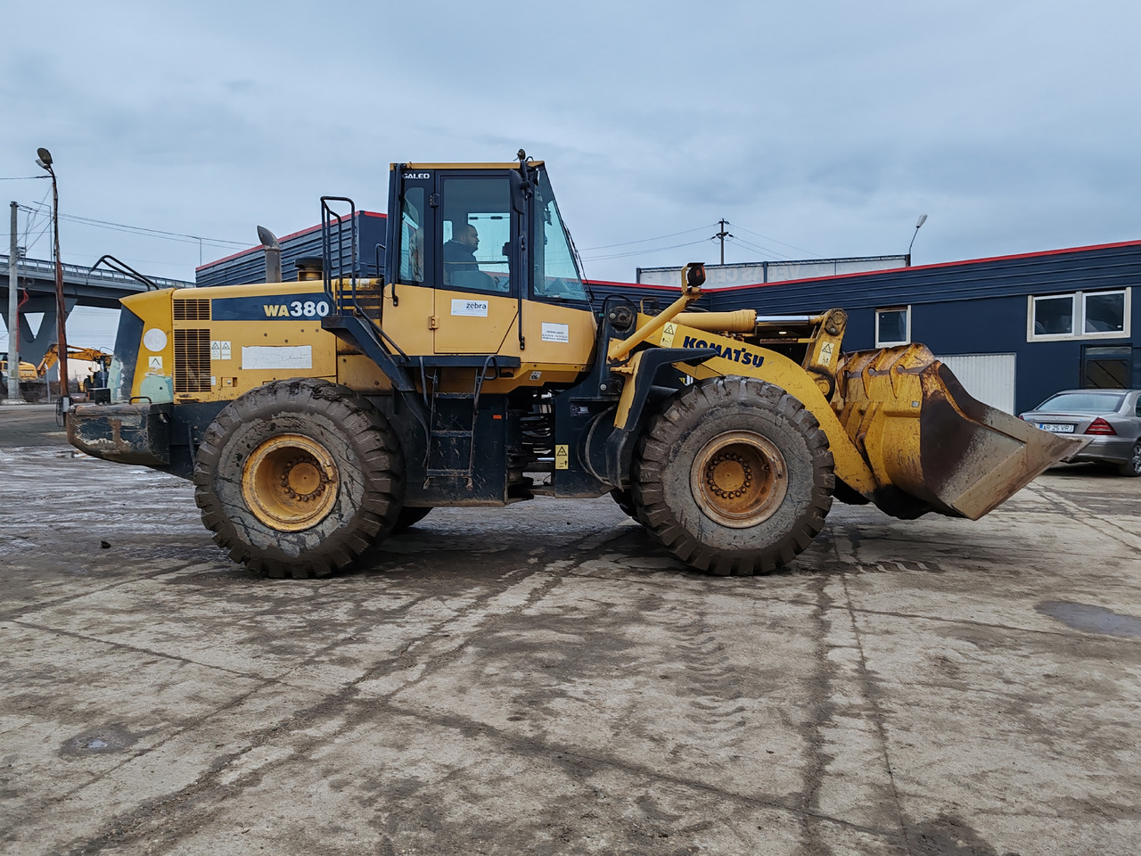 KOMATSU WA 380-S - 휠 로더 : 사진 5 KOMATSU WA 380-S - 휠 로더 : 사진 5