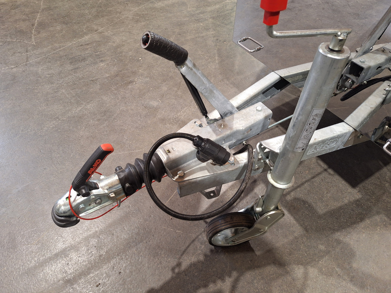 Deli Star Trailer 6000 Flower & General Sales - EU Standards - 자판기 트레일러 : 사진 2 Deli Star Trailer 6000 Flower & General Sales - EU Standards - 자판기 트레일러 : 사진 2