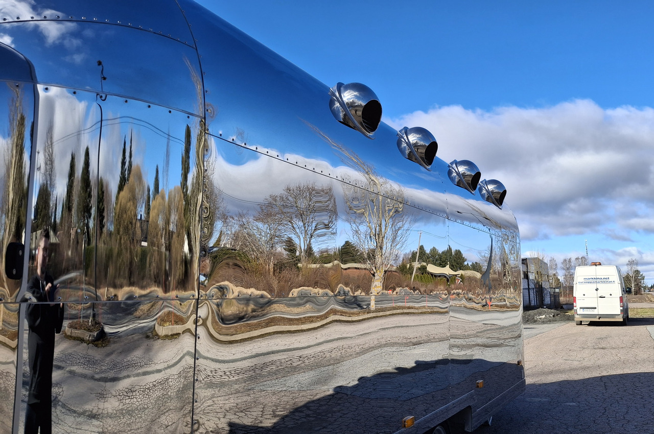 Deli Star Trailer American 6000 - EU Standards - 자판기 트레일러 : 사진 2 Deli Star Trailer American 6000 - EU Standards - 자판기 트레일러 : 사진 2