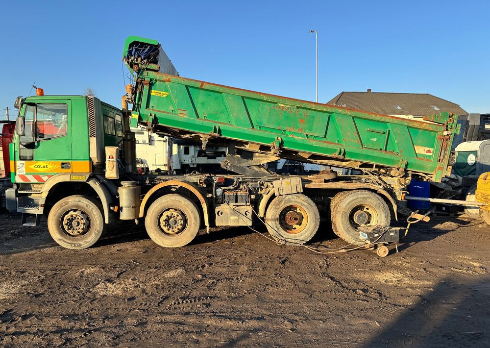 Iveco EuroTrakker - 덤프트럭 : 사진 3 Iveco EuroTrakker - 덤프트럭 : 사진 3