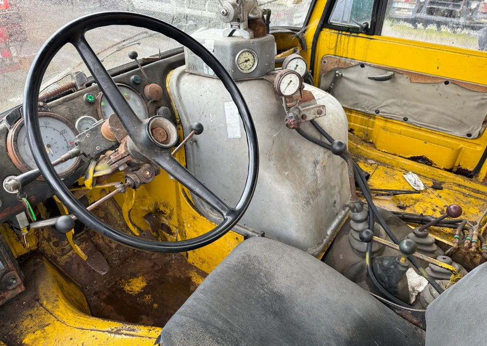 드롭사이드/ 플랫베드 트럭 Mercedes-Benz UNIMOG 406B : 사진 8