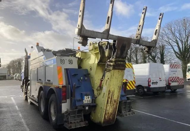 Volvo FL10 - 견인 트럭 : 사진 3 Volvo FL10 - 견인 트럭 : 사진 3