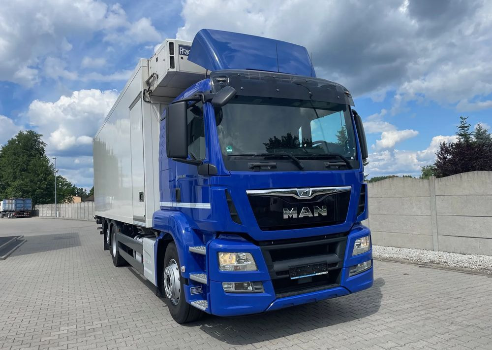 MAN TGS 26.360 CHŁODNIA 8,10m ( 20 europalet ) - 냉동탑차 : 사진 3 MAN TGS 26.360 CHŁODNIA 8,10m ( 20 europalet ) - 냉동탑차 : 사진 3