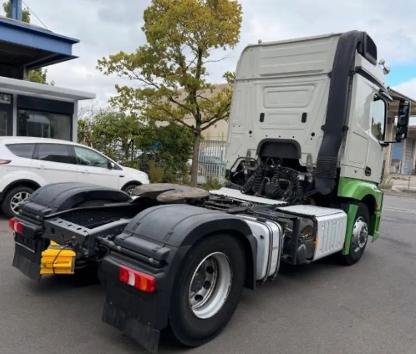 Mercedes-Benz ACTROS 1848 HAD/ 4X4/ HYDRAULIKA - 트랙터 유닛 : 사진 3 Mercedes-Benz ACTROS 1848 HAD/ 4X4/ HYDRAULIKA - 트랙터 유닛 : 사진 3