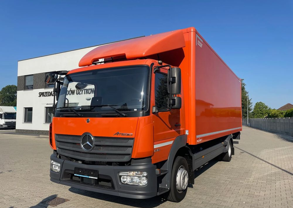 Mercedes-Benz ATEGO 1218 - 박스 트럭 : 사진 3 Mercedes-Benz ATEGO 1218 - 박스 트럭 : 사진 3