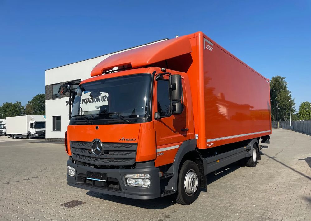Mercedes-Benz ATEGO 1218 - 박스 트럭 : 사진 1 Mercedes-Benz ATEGO 1218 - 박스 트럭 : 사진 1
