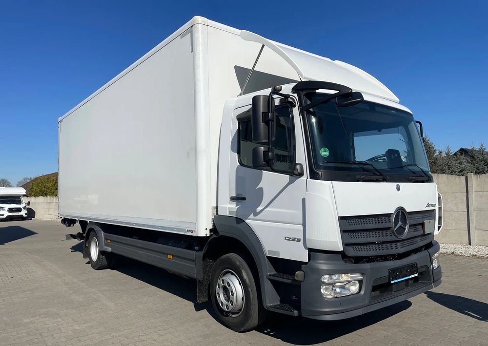 Mercedes-Benz ATEGO 1223 - 박스 트럭 : 사진 2 Mercedes-Benz ATEGO 1223 - 박스 트럭 : 사진 2