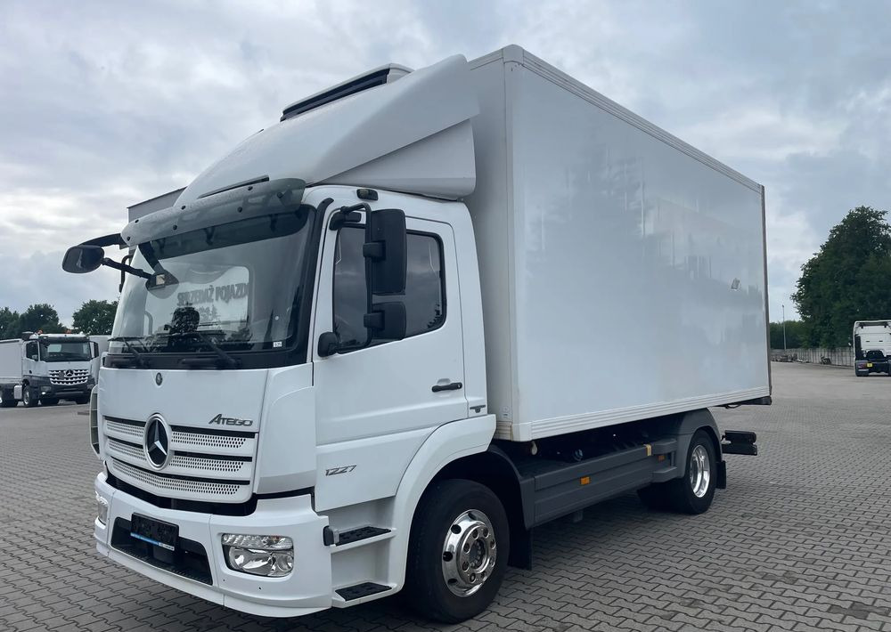 Mercedes-Benz ATEGO 1227 CHŁODNIA HAKOWA / HAKÓWKA - 냉동탑차 : 사진 2 Mercedes-Benz ATEGO 1227 CHŁODNIA HAKOWA / HAKÓWKA - 냉동탑차 : 사진 2
