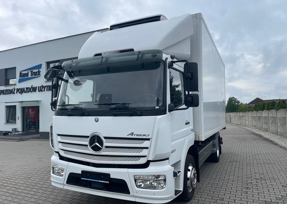 Mercedes-Benz ATEGO 1227 CHŁODNIA HAKOWA / HAKÓWKA - 냉동탑차 : 사진 1 Mercedes-Benz ATEGO 1227 CHŁODNIA HAKOWA / HAKÓWKA - 냉동탑차 : 사진 1