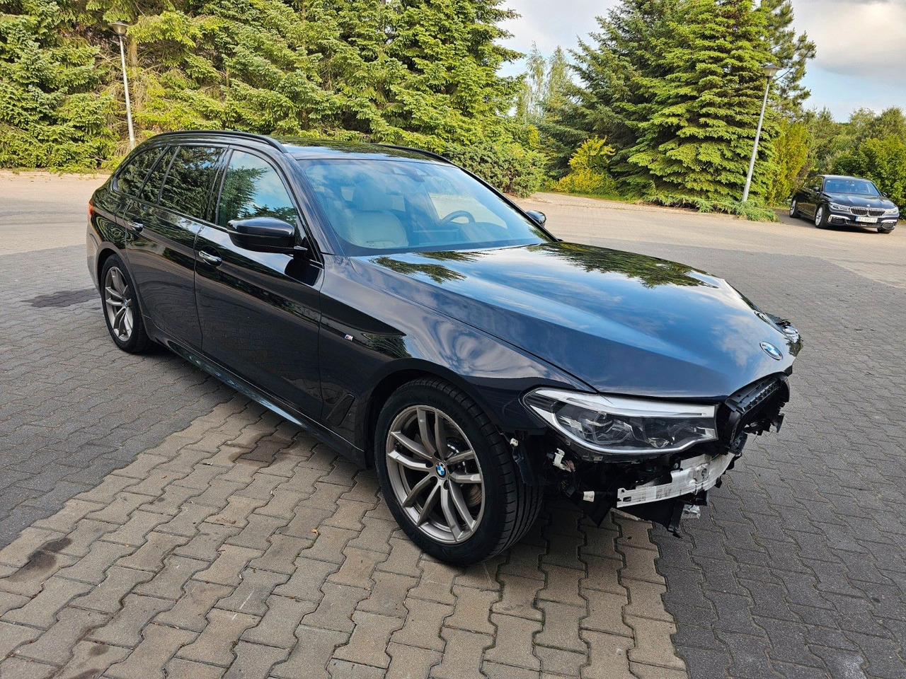 BMW 520 d M Packet Luftsitze Harman-K TOP Ausstatt. - 차량 : 사진 1 BMW 520 d M Packet Luftsitze Harman-K TOP Ausstatt. - 차량 : 사진 1