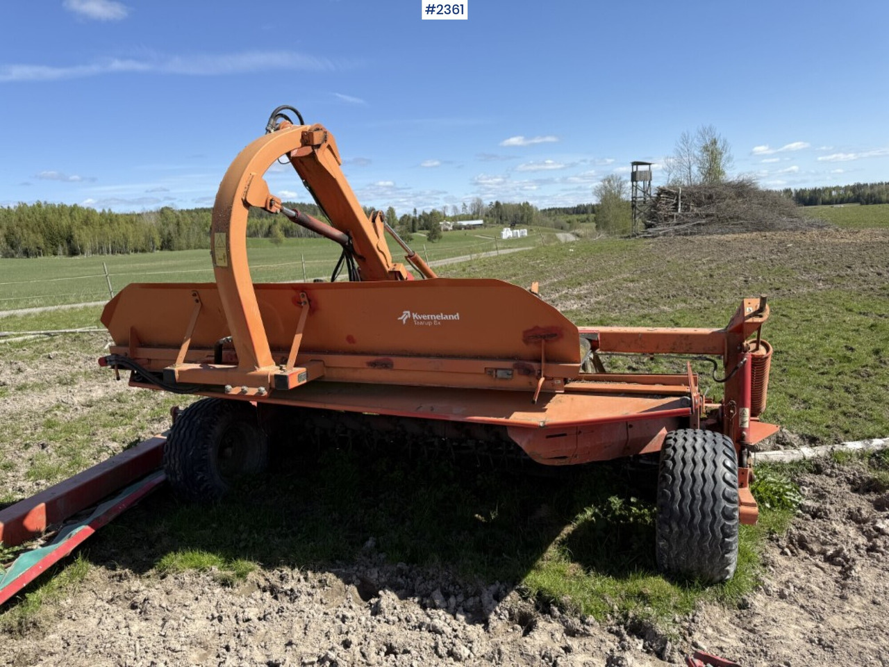 Crusher Kverneland Taarup 4040C with rake - 건초 및 목초 장비 : 사진 4 Crusher Kverneland Taarup 4040C with rake - 건초 및 목초 장비 : 사진 4