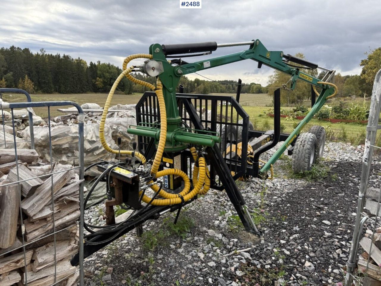 Forestry trailer Kellfri SV60 with crane - 산림용 장비 : 사진 1 Forestry trailer Kellfri SV60 with crane - 산림용 장비 : 사진 1