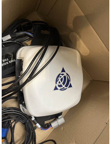 Trimble GFX 1060 GPS SET ACTIEPRIJS - 내비게이션 시스템 농업용 기계 용 : 사진 2 Trimble GFX 1060 GPS SET ACTIEPRIJS - 내비게이션 시스템 농업용 기계 용 : 사진 2