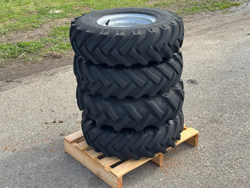 Giant Banden met velg 7.00-12 - 타이어 : 사진 5 Giant Banden met velg 7.00-12 - 타이어 : 사진 5