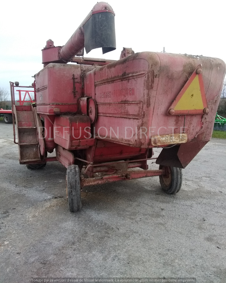 MASSEY FERGUSON MOISSONNEUSE BATTEUSE 500 - 콤바인 수확기 : 사진 4 MASSEY FERGUSON MOISSONNEUSE BATTEUSE 500 - 콤바인 수확기 : 사진 4