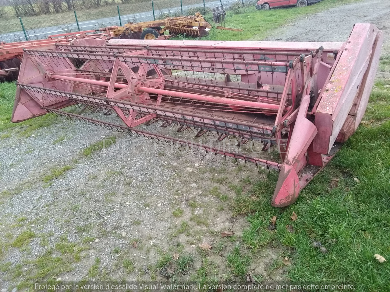 MASSEY FERGUSON MOISSONNEUSE BATTEUSE 620 - 목초수확기 : 사진 5 MASSEY FERGUSON MOISSONNEUSE BATTEUSE 620 - 목초수확기 : 사진 5
