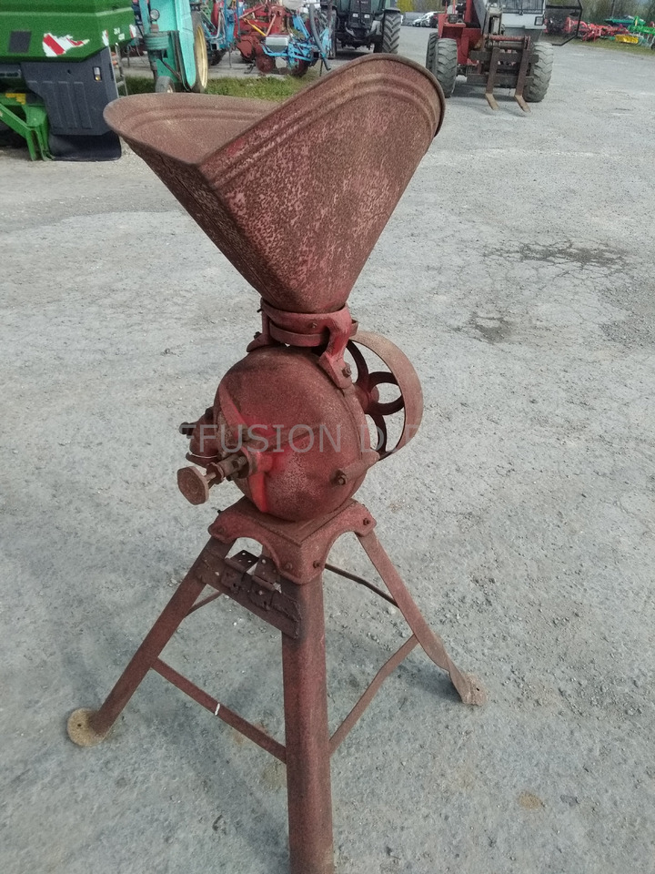 MOULIN A FARINE - 수확 후 장비 : 사진 2 MOULIN A FARINE - 수확 후 장비 : 사진 2