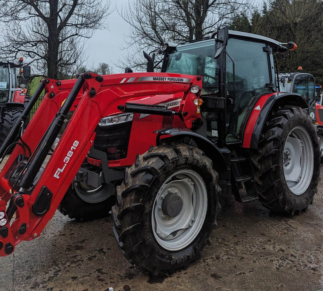2022 Massey Ferguson 5712M c/w Loader, As New - 장궤형 트랙터 : 사진 2 2022 Massey Ferguson 5712M c/w Loader, As New - 장궤형 트랙터 : 사진 2