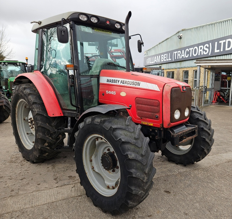 MF 5445 Manual Shuttle - 장궤형 트랙터 : 사진 1 MF 5445 Manual Shuttle - 장궤형 트랙터 : 사진 1