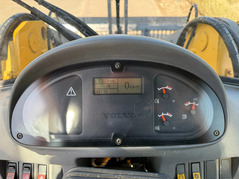 리스 Volvo L70D Volvo L70D : 사진 18