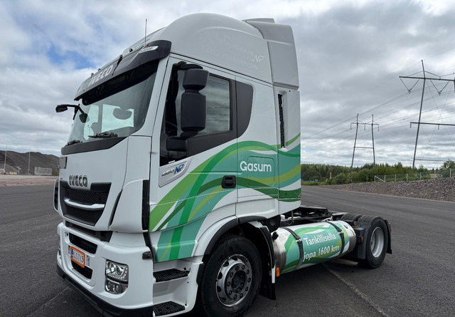 Iveco Stralis 440 4x2 LNG / LBG - 트랙터 유닛 : 사진 1 Iveco Stralis 440 4x2 LNG / LBG - 트랙터 유닛 : 사진 1