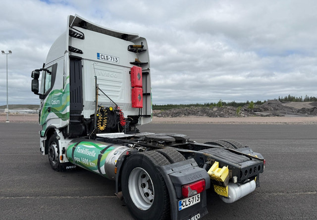 Iveco Stralis 440 4x2 LNG / LBG - 트랙터 유닛 : 사진 3 Iveco Stralis 440 4x2 LNG / LBG - 트랙터 유닛 : 사진 3