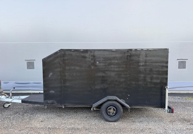 Umpiperäkärry - 자동차 트레일러 : 사진 2 Umpiperäkärry - 자동차 트레일러 : 사진 2