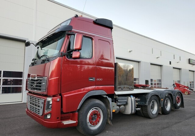 Volvo FH16 600 8x4 - 트랙터 유닛 : 사진 1 Volvo FH16 600 8x4 - 트랙터 유닛 : 사진 1
