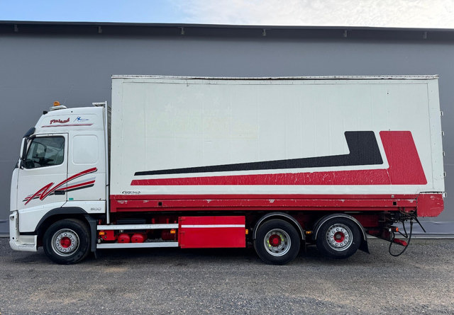 VolvoFH13 500 6x2 Ketjupurku + Rahtikaappi - 박스 트럭 : 사진 2 VolvoFH13 500 6x2 Ketjupurku + Rahtikaappi - 박스 트럭 : 사진 2