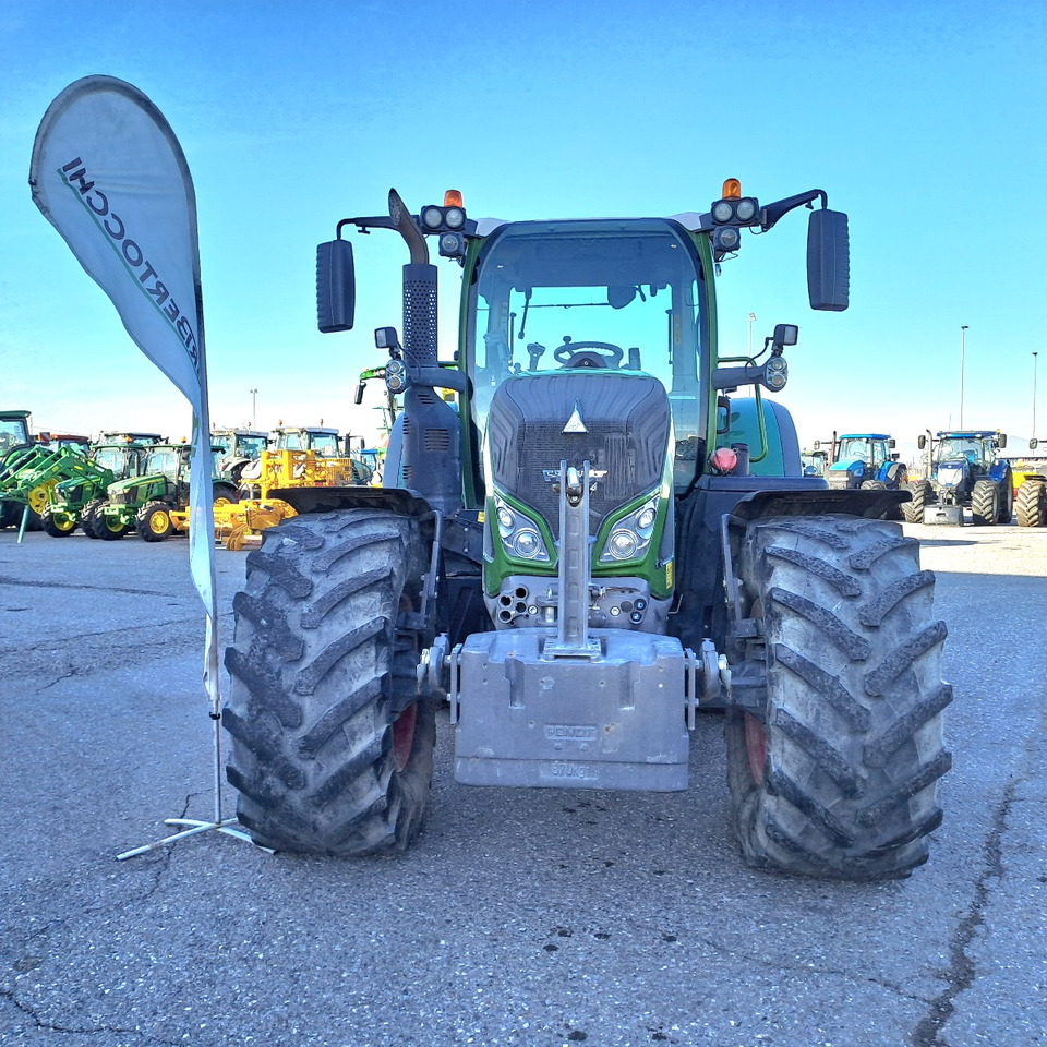 FENDT 720 VARIO PROFI - 장궤형 트랙터 : 사진 2 FENDT 720 VARIO PROFI - 장궤형 트랙터 : 사진 2