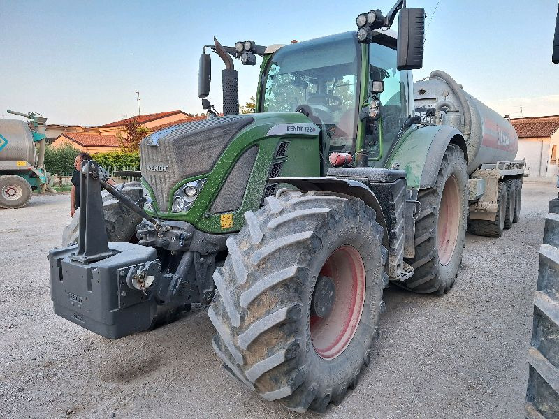 FENDT 720 VARIO - 장궤형 트랙터 : 사진 2 FENDT 720 VARIO - 장궤형 트랙터 : 사진 2