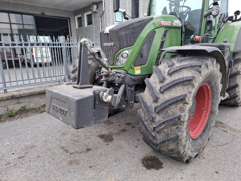 FENDT 724 VARIO PROFI - 장궤형 트랙터 : 사진 2 FENDT 724 VARIO PROFI - 장궤형 트랙터 : 사진 2