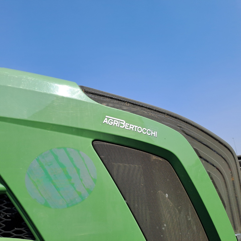 FENDT 828 VARIO PROFI PLUS - 장궤형 트랙터 : 사진 5 FENDT 828 VARIO PROFI PLUS - 장궤형 트랙터 : 사진 5