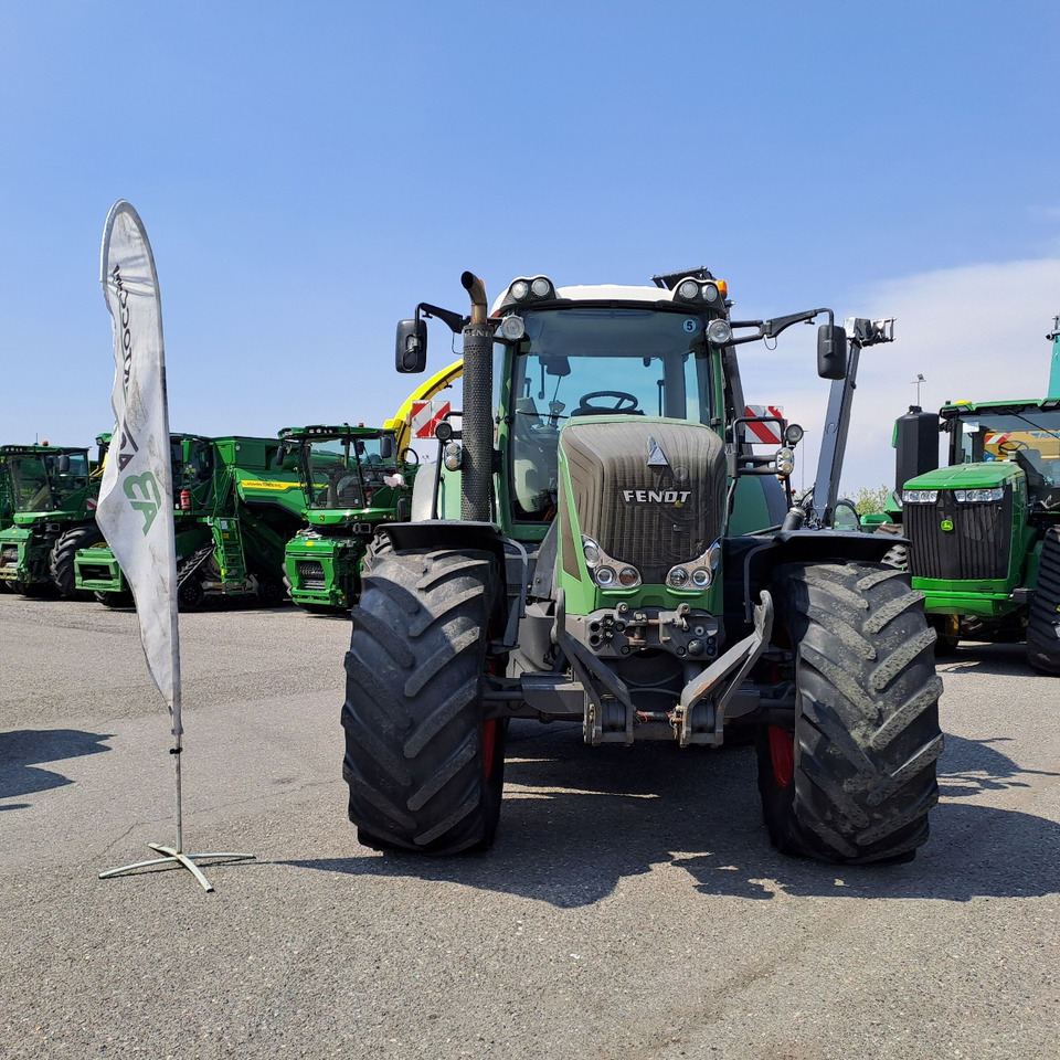 FENDT 828 VARIO PROFI PLUS - 장궤형 트랙터 : 사진 2 FENDT 828 VARIO PROFI PLUS - 장궤형 트랙터 : 사진 2