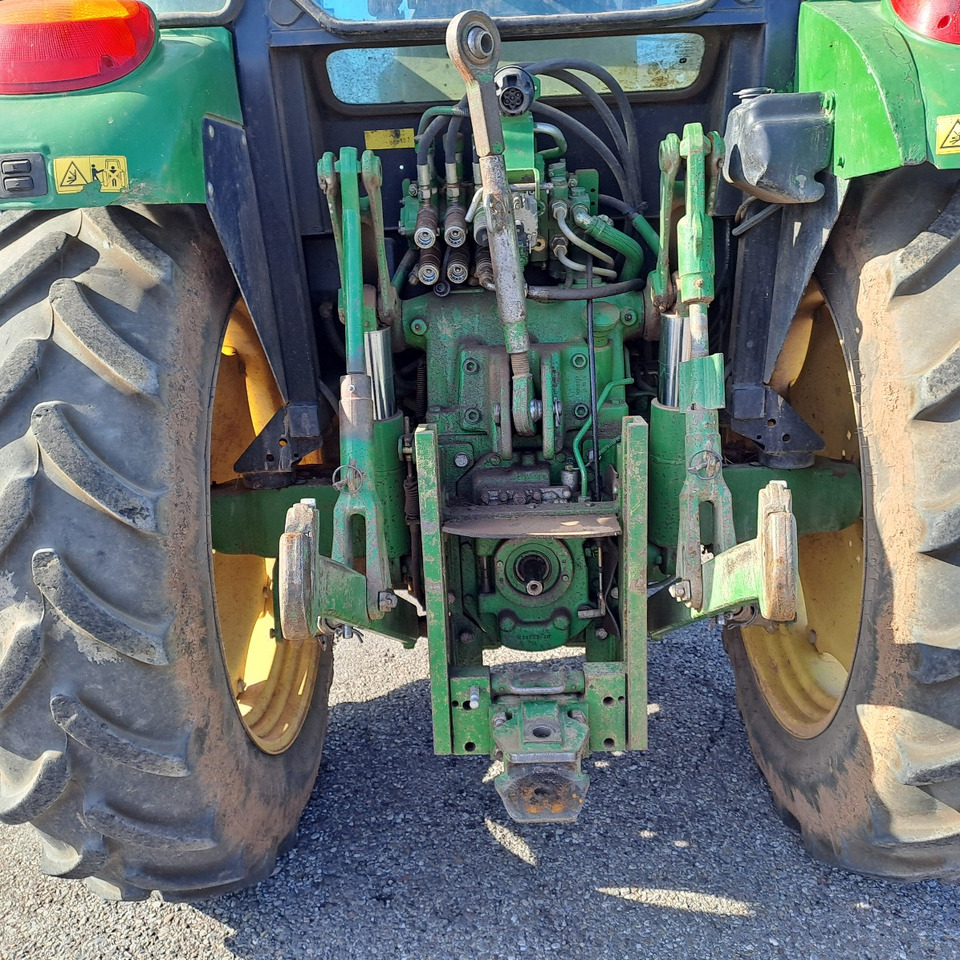 JOHN DEERE 5820 - 장궤형 트랙터 : 사진 5 JOHN DEERE 5820 - 장궤형 트랙터 : 사진 5