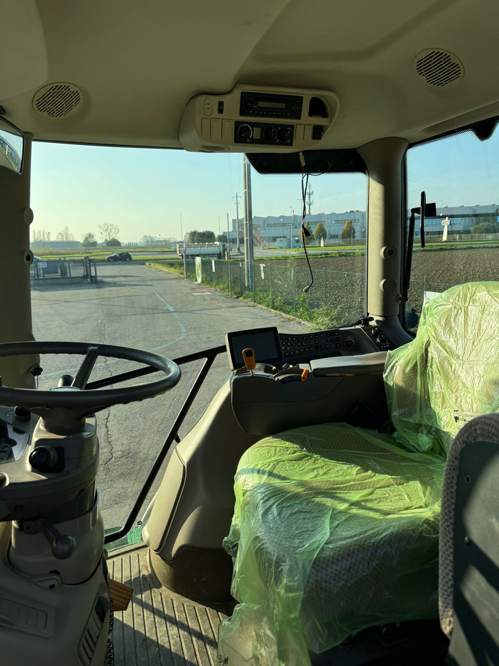 JOHN DEERE 6150 R - 장궤형 트랙터 : 사진 5 JOHN DEERE 6150 R - 장궤형 트랙터 : 사진 5