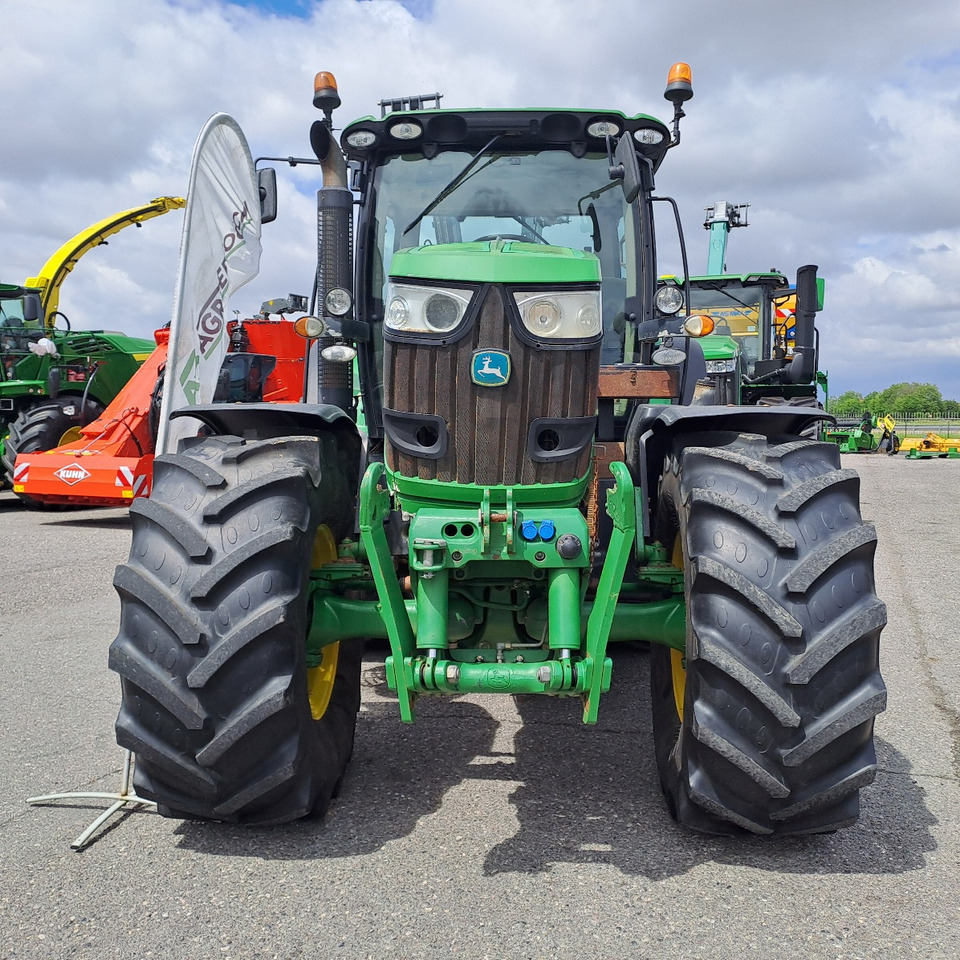 JOHN DEERE 6210R - 장궤형 트랙터 : 사진 3 JOHN DEERE 6210R - 장궤형 트랙터 : 사진 3