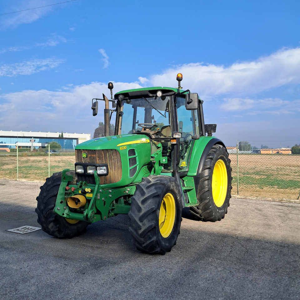 JOHN DEERE 6230 - 장궤형 트랙터 : 사진 1 JOHN DEERE 6230 - 장궤형 트랙터 : 사진 1