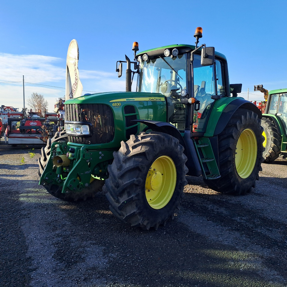 JOHN DEERE 6830 - 장궤형 트랙터 : 사진 1 JOHN DEERE 6830 - 장궤형 트랙터 : 사진 1