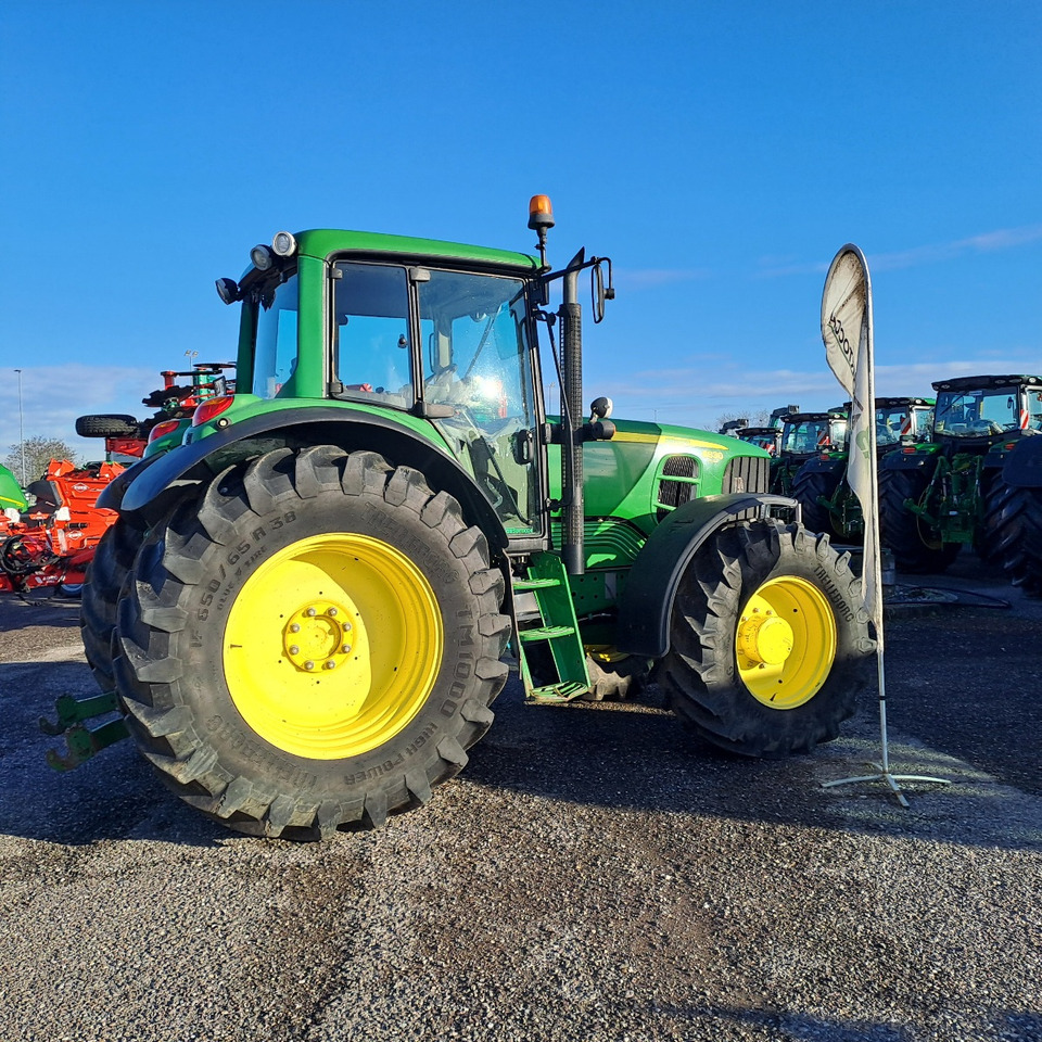 JOHN DEERE 6830 - 장궤형 트랙터 : 사진 4 JOHN DEERE 6830 - 장궤형 트랙터 : 사진 4