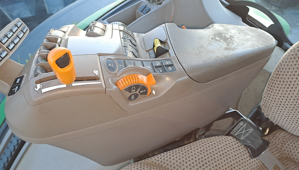 장궤형 트랙터 JOHN DEERE 7230R : 사진 6