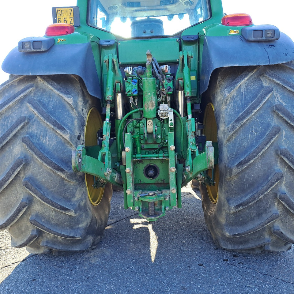 JOHN DEERE 7530 PREMIUM - 장궤형 트랙터 : 사진 4 JOHN DEERE 7530 PREMIUM - 장궤형 트랙터 : 사진 4