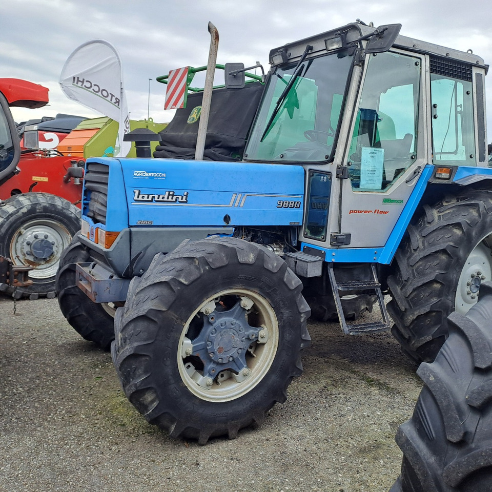 LANDINI 9880 - 장궤형 트랙터 : 사진 2 LANDINI 9880 - 장궤형 트랙터 : 사진 2